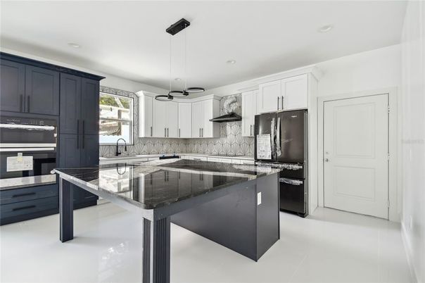 Interior, Kitchen, Pendant Lights, Recessed Lighting, Stainless Steel Appliances