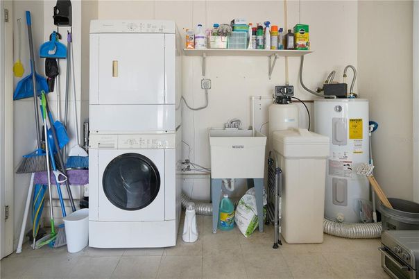 Interior, Utility Closets, Washer