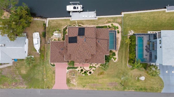 Exterior, Drone