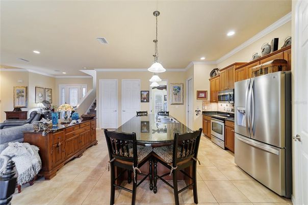 Dining room, Interior, Kitchen, Pendant Lights, Recessed Lighting, Stainless Steel Appliances