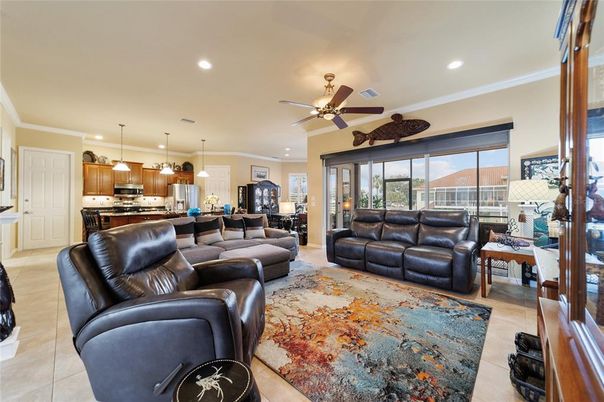 Dining room, Interior, Kitchen, Living room, Pendant Lights, Recessed Lighting, Stainless Steel Appliances