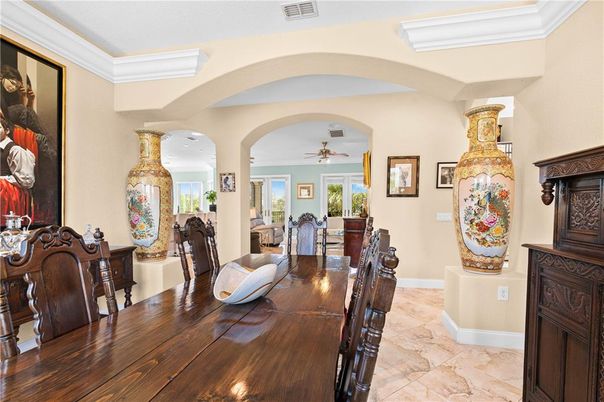 Dining room, Interior
