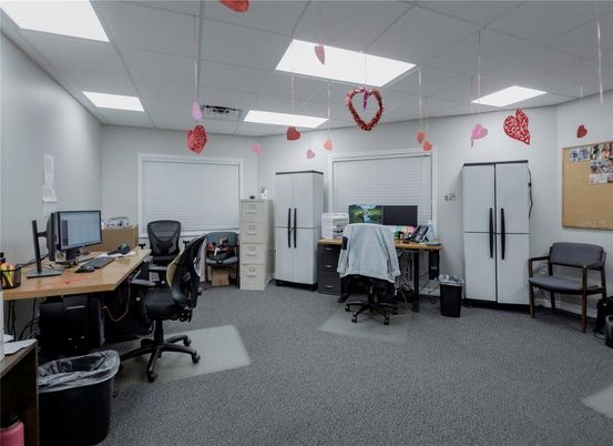 Home Office, Interior
