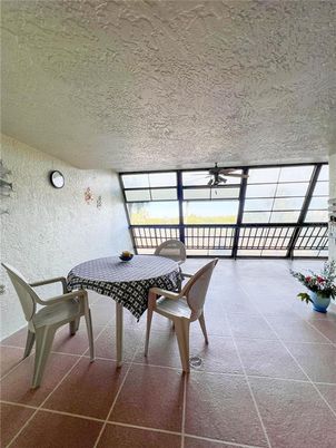 Dining room, Interior, Water