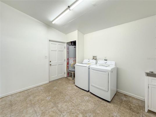 Interior, Washer