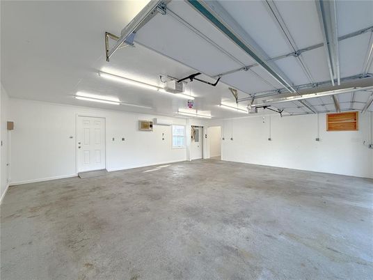 Garage, Interior