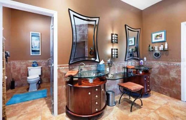 Bathroom, Interior, Recessed Lighting