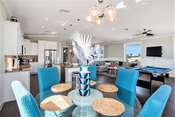 Dining room, Interior, Kitchen, Living room, Pendant Lights, Recessed Lighting, Stainless Steel Appliances, Wood Texture Flooring