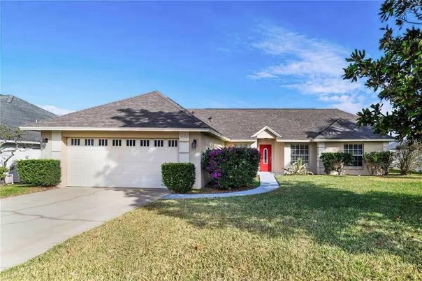 Attached, Backyard, Exterior, Facade, Ranch