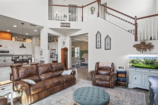 Interior, Kitchen, Living room, Pendant Lights, Recessed Lighting, Wood Texture Flooring