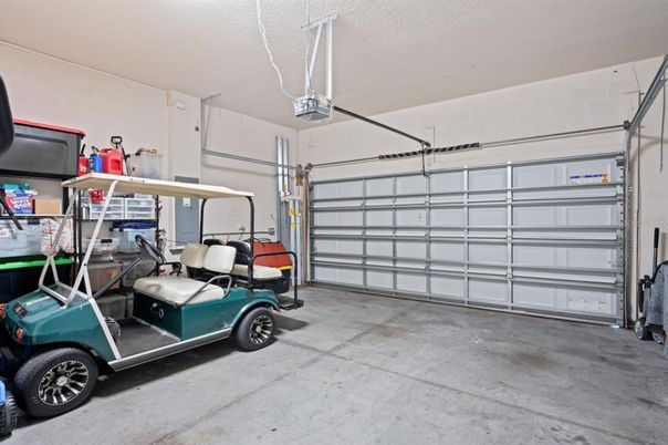 Garage, Interior