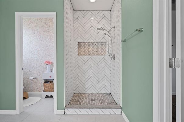 Bathroom, Interior, Recessed Lighting
