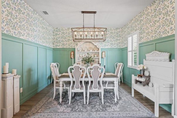 Chandelier, Dining room, Interior, Pendant Lights, Wood Texture Flooring