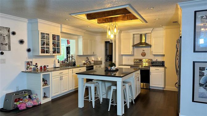 Chandelier, Interior, Kitchen, Pendant Lights, Recessed Lighting, Stainless Steel Appliances, Wood Texture Flooring