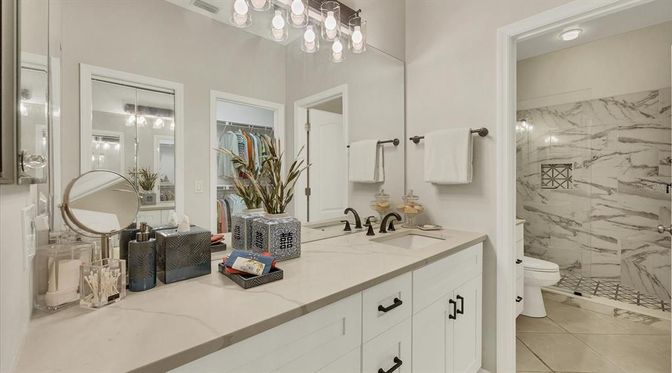 Bathroom, Dual Sink Vanities, Interior, Marble Walls