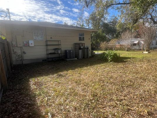 Backyard, Exterior