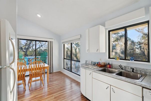 Dining room, Interior, Kitchen, Recessed Lighting, Wood Texture Flooring