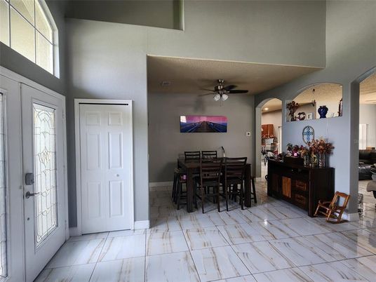Dining room, Interior, Marble
