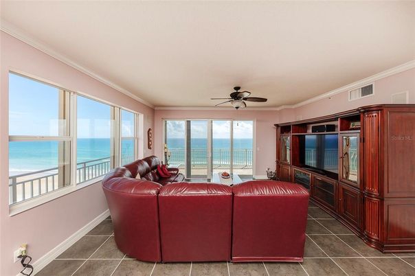 Interior, Living room, Water