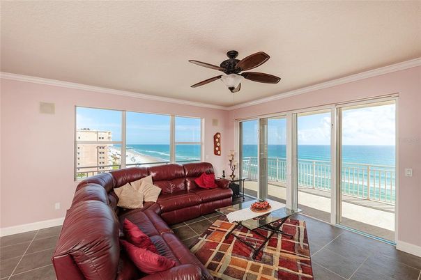 Interior, Living room, Water