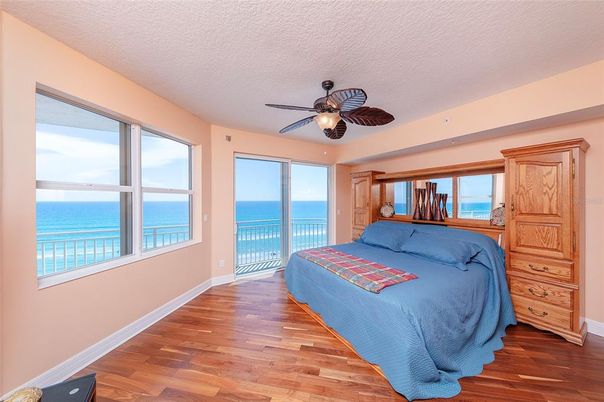 Bedroom, Interior, Water, Wood Texture Flooring