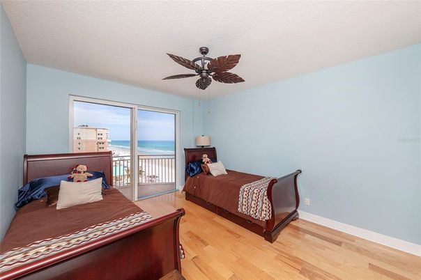 Bedroom, Interior, Water, Wood Texture Flooring