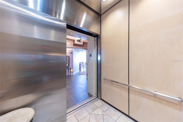 Elevator, Interior