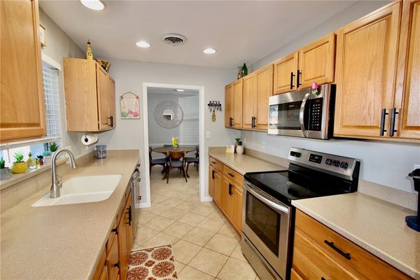Dining room, Interior, Kitchen, Recessed Lighting, Stainless Steel Appliances