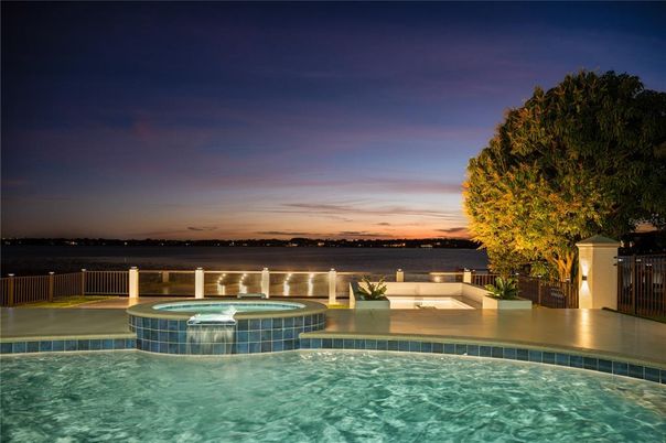 Exterior, Pool, Water