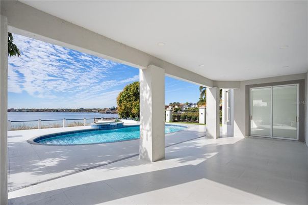 Exterior, Pool, Water