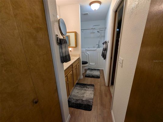 Interior, Washer, Wood Texture Flooring