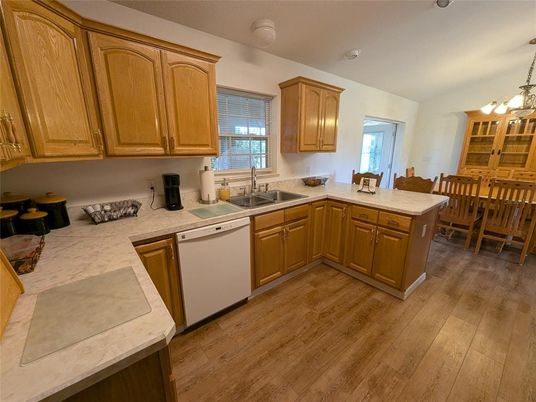 Dining room, Interior, Kitchen, Pendant Lights, Wood Texture Flooring