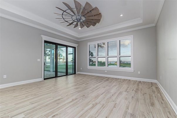 Empty room, Interior, Recessed Lighting, Wooden Ceilings, Wood Texture Flooring