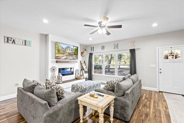 Interior, Living room, Recessed Lighting, Wood Texture Flooring