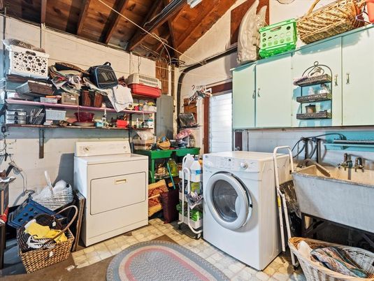 Interior, Washer, Wooden Beams, Wooden Ceilings