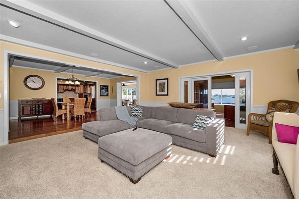Chandelier, Dining room, Interior, Living room, Recessed Lighting, Wood Texture Flooring