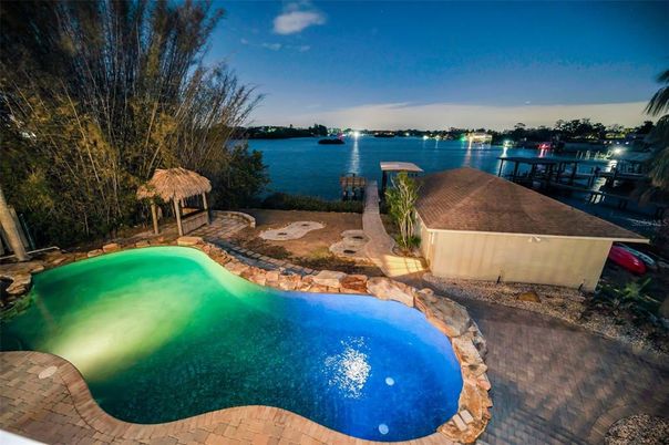 Exterior, Lake, Pool, Water