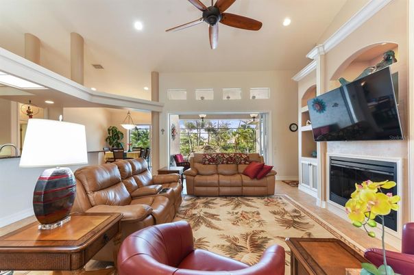 Fireplace, Interior, Living room, Pendant Lights, Recessed Lighting