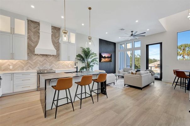 Interior, Kitchen, Living room, Pendant Lights, Recessed Lighting, Wood Texture Flooring