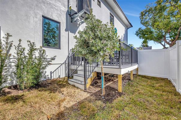 Backyard, Exterior