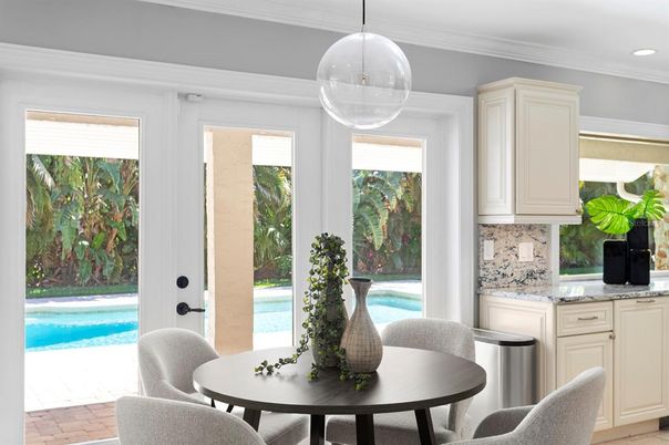 Dining room, Interior, Pendant Lights, Recessed Lighting, Water