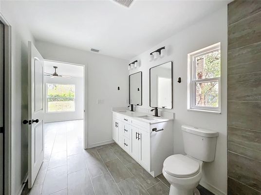 Bathroom, Dual Sink Vanities, Interior