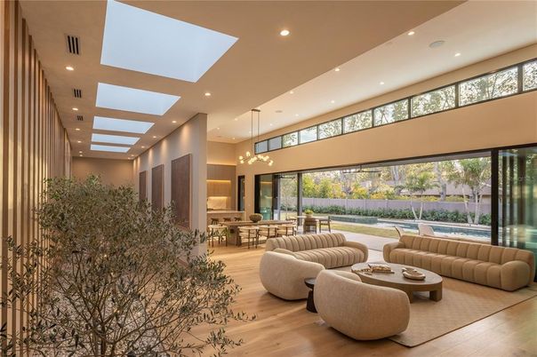 Dining room, Interior, Living room, Pendant Lights, Recessed Lighting, Wood Texture Flooring