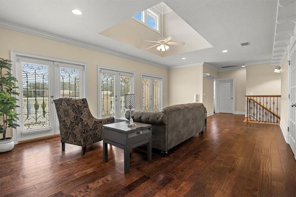Interior, Living room, Recessed Lighting, Wood Texture Flooring