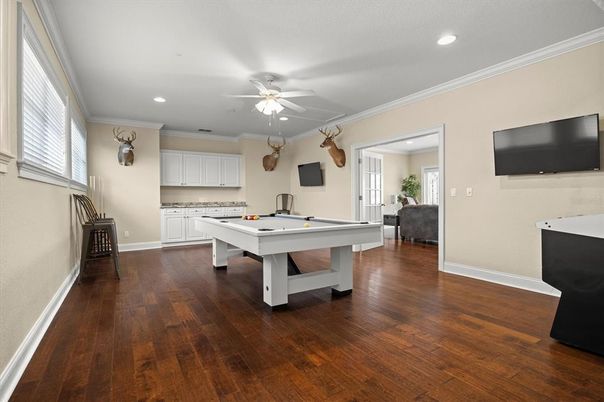 Billiard Table, Game Room, Interior, Recessed Lighting, Wood Texture Flooring