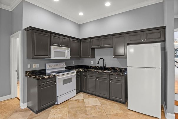 Interior, Kitchen, Recessed Lighting