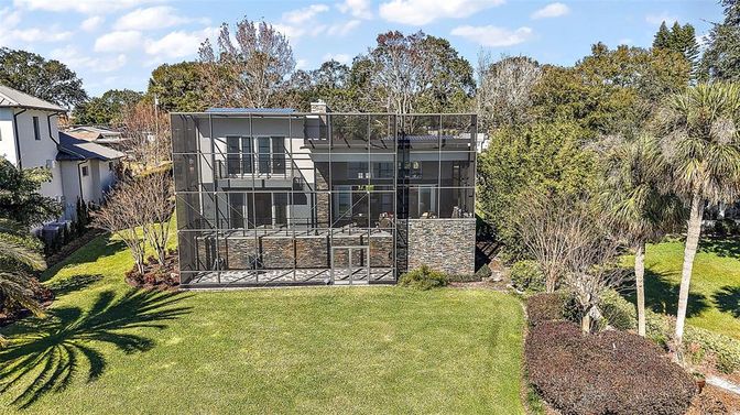Backyard, Exterior, Facade, Modern