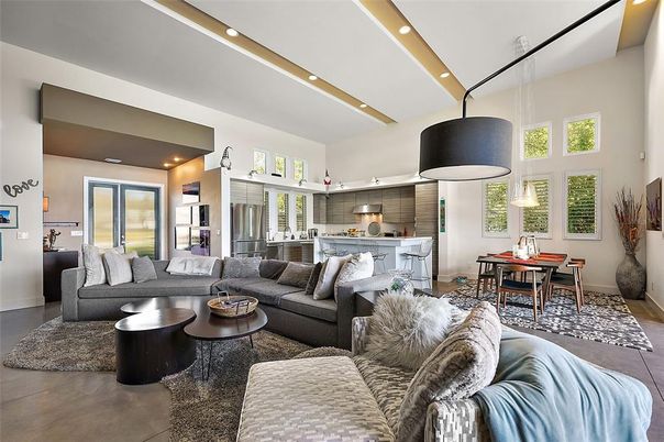 Dining room, Interior, Kitchen, Living room, Pendant Lights, Recessed Lighting, Stainless Steel Appliances