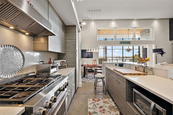 Dining room, Interior, Kitchen, Pendant Lights, Stainless Steel Appliances