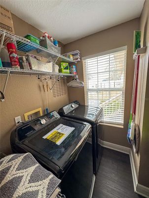 Interior, Washer, Wood Texture Flooring